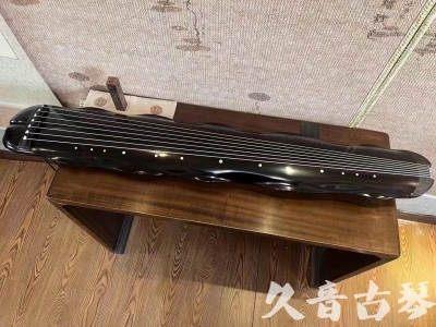 Featured Guqin Today（20230817）- Qingtong Banana Leaf Style